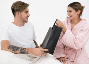 The 5 Most Perfect Gifts For Couple That They Can Give Each Other