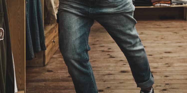 From Office to Night Out: Versatile Men’s Fashion Choices